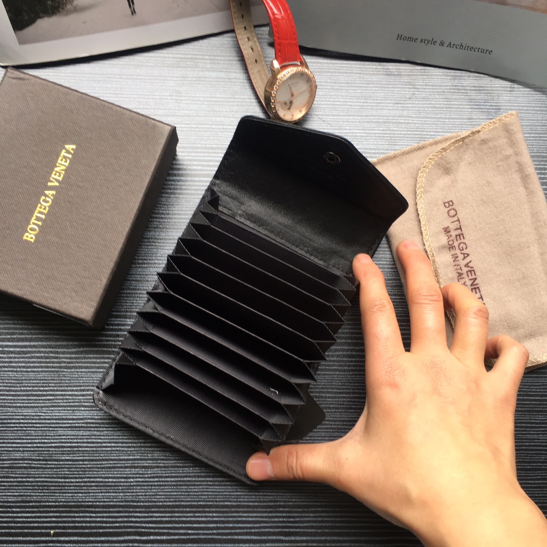 個性的なデザ 人気ブランドボッテガヴェネタ Bottega Veneta 実物の写真 N品スーパーコピー代引き対応国内発送後払い安全必ず届く優良サイト